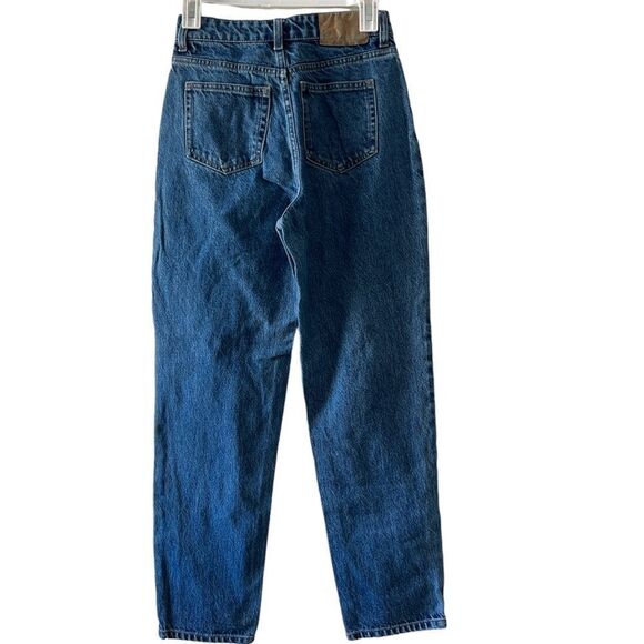 H and M 100% Cotton High Rise Mom Jeans‎ 2 - Picture 2 of 4